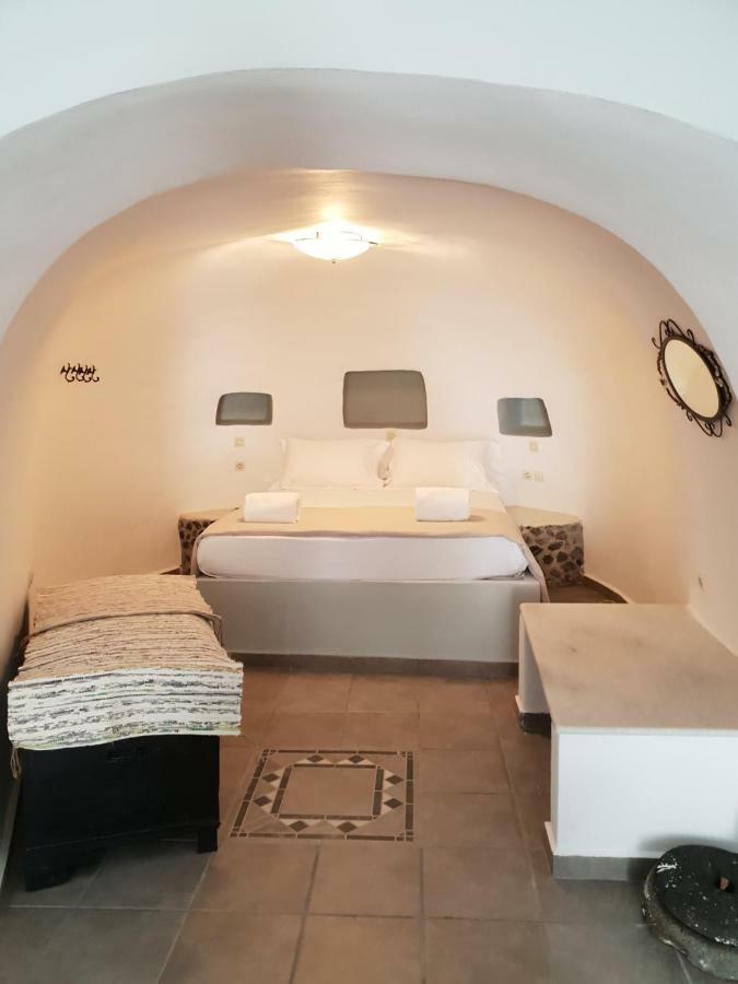 Vila Cave House Martrona Foinikiá Exteriér fotografie